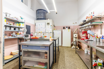 Pronájem výrobních prostor 160 m², Praha 4 - Podolí