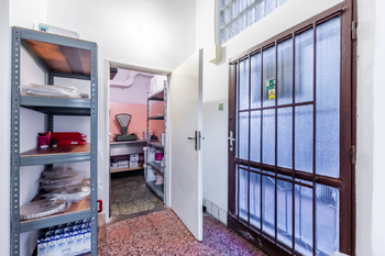 Pronájem výrobních prostor 160 m², Praha 4 - Podolí