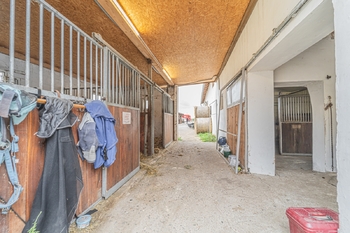 stáje - Prodej zemědělského objektu 740 m², Chlumín