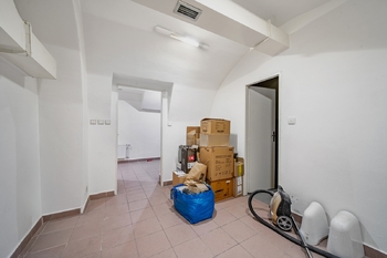 Pronájem obchodních prostor 121 m², Brno