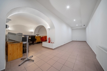 Pronájem obchodních prostor 121 m², Brno