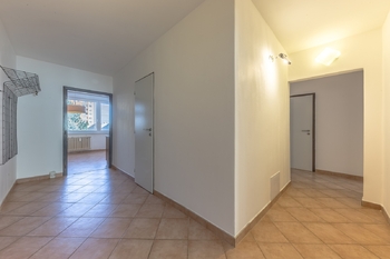 Předsíň - Prodej bytu 4+1 v osobním vlastnictví 94 m², Praha 4 - Modřany
