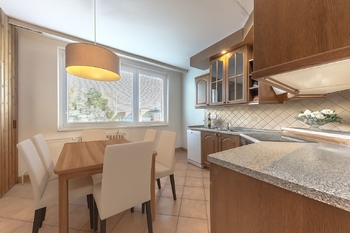 Kuchyň a jídelna - Prodej bytu 4+1 v osobním vlastnictví 94 m², Praha 4 - Modřany