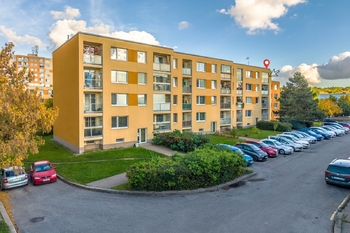 Dům - Prodej bytu 4+1 v osobním vlastnictví 94 m², Praha 4 - Modřany 