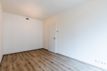 LOŽNICE - Prodej bytu 2+kk v osobním vlastnictví 67 m², Praha 9 - Hloubětín