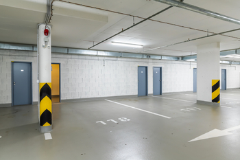 PARKOVACÍ STÁNÍ  - Prodej bytu 2+kk v osobním vlastnictví 67 m², Praha 9 - Hloubětín