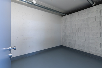 SKLEP O VELKOSTI 8,7 m2 - Prodej bytu 2+kk v osobním vlastnictví 67 m², Praha 9 - Hloubětín