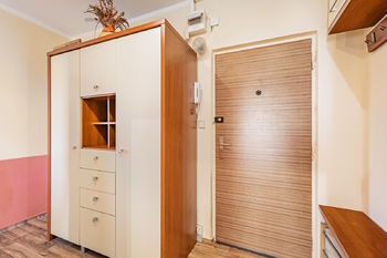 Předsíň. - Pronájem bytu 3+1 v osobním vlastnictví 73 m², Jindřichův Hradec