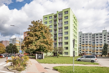 Budova. - Pronájem bytu 3+1 v osobním vlastnictví 73 m², Jindřichův Hradec 