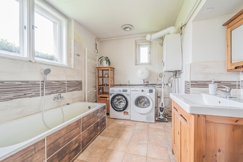 Prodej pozemku 1309 m², Šestajovice