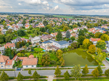 Prodej pozemku 1309 m², Šestajovice