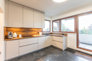 Prodej domu 230 m², Praha 5 - Slivenec