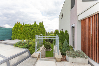 Prodej domu 230 m², Praha 5 - Slivenec