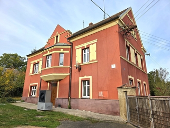 Prodej domu 191 m², Vroutek