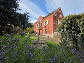 Prodej domu 191 m², Vroutek