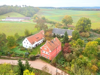 Prodej domu 191 m², Vroutek