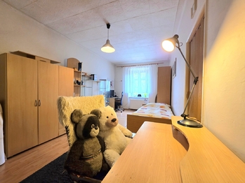 Prodej domu 191 m², Vroutek