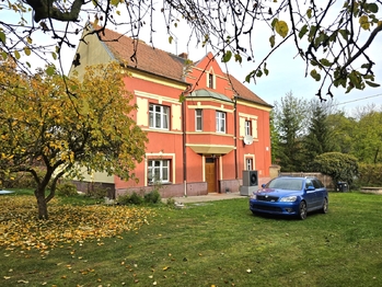 Prodej domu 191 m², Vroutek