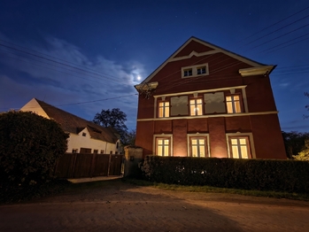 Prodej domu 191 m², Vroutek