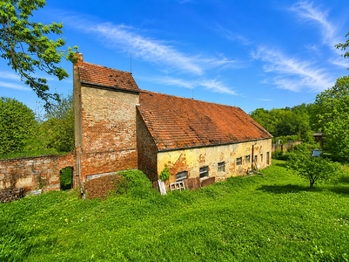 Prodej domu 191 m², Vroutek