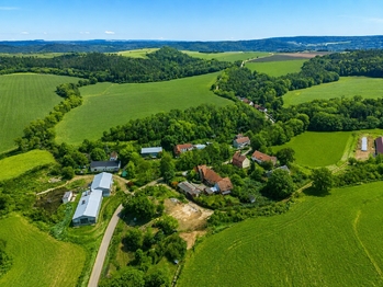 Prodej domu 191 m², Vroutek