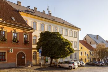 Prodej domu 500 m², Úštěk