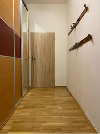Chodba bytu - Prodej bytu 2+kk v osobním vlastnictví 47 m², Kořenov