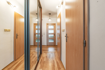 Pronájem bytu 3+1 v osobním vlastnictví 70 m², Praha 5 - Radlice