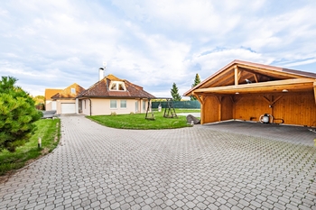 Prodej domu 276 m², Sibřina