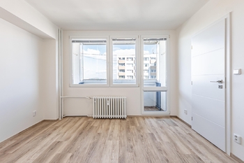 Pronájem bytu 3+1 v družstevním vlastnictví 76 m², Praha 6 - Vokovice