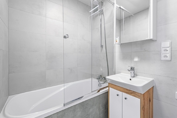 Pronájem bytu 3+1 v družstevním vlastnictví 76 m², Praha 6 - Vokovice