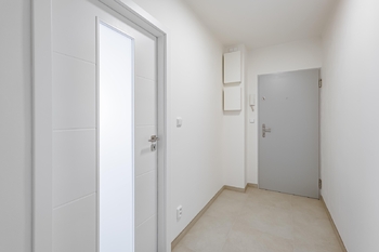 Pronájem bytu 3+1 v družstevním vlastnictví 76 m², Praha 6 - Vokovice