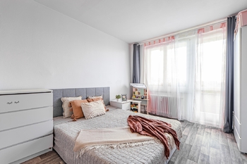 Ložnice. - Prodej bytu 2+1 v osobním vlastnictví 63 m², Jindřichův Hradec