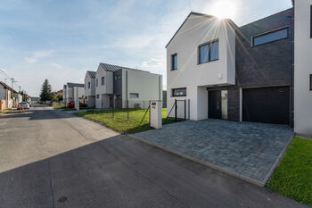 Prodej bytu 4+kk v osobním vlastnictví 140 m², Vinařice
