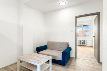 Obývací pokoj - Prodej bytu 3+kk v osobním vlastnictví 53 m², Pardubice