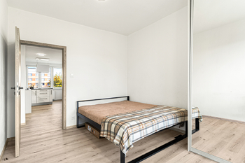 Pokoj s balkónem - Prodej bytu 3+kk v osobním vlastnictví 53 m², Pardubice