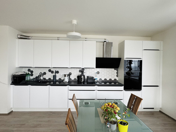 Pronájem bytu 3+kk v osobním vlastnictví 82 m², Horoměřice