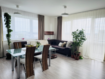 Pronájem bytu 3+kk v osobním vlastnictví 82 m², Horoměřice