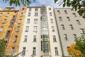 Prodej bytu 2+kk v osobním vlastnictví 42 m², Praha 2 - Nusle