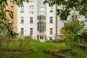 Prodej bytu 2+kk v osobním vlastnictví 42 m², Praha 2 - Nusle