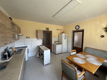 Prodej domu 241 m², Střelná