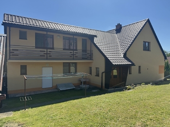 Prodej domu 241 m², Střelná