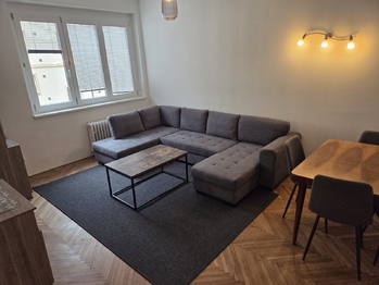 Pronájem bytu 3+1 v osobním vlastnictví 90 m², Pardubice
