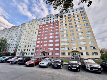 Dům - Prodej bytu 2+kk v osobním vlastnictví 51 m², Praha 4 - Modřany