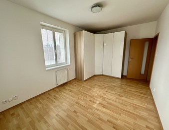 Pronájem bytu 4+1 v osobním vlastnictví 105 m², Vestec
