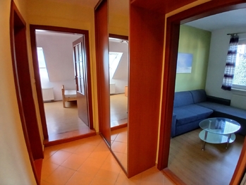 Pronájem bytu 2+1 v osobním vlastnictví 49 m², Lhotka nad Labem