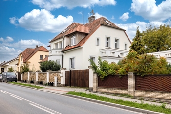Prodej domu 395 m², Dobřany