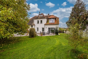 Prodej domu 395 m², Dobřany