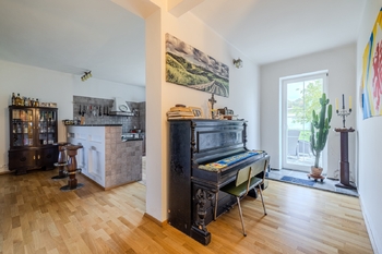 Prodej domu 395 m², Dobřany