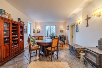 Prodej domu 395 m², Dobřany